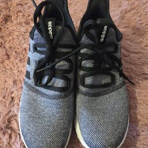 Adidas Women's Cloudfoam running Athletic Shoes size 8